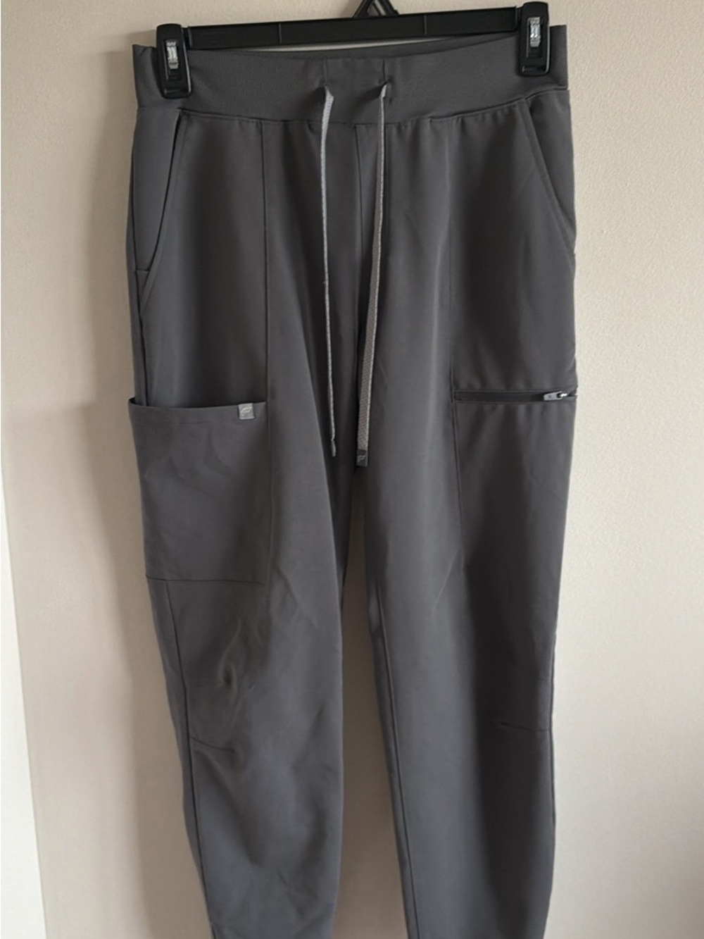 Women's Fabletics Scrub set